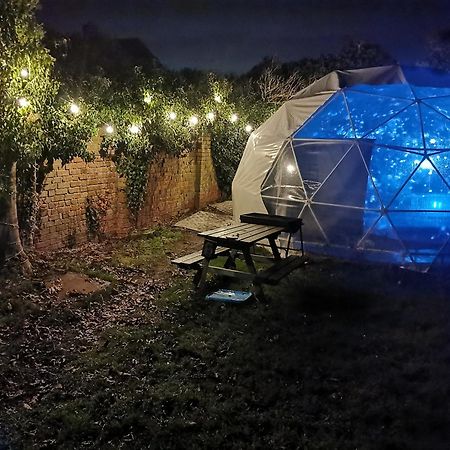 Secret Heated Dome, Hot Tub,Firepit Projector In Lincoln Buitenkant foto
